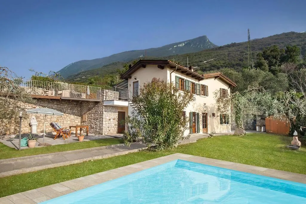 Villa Fuzzys - Un Antico Casale Ristrutturato 马尔切西内