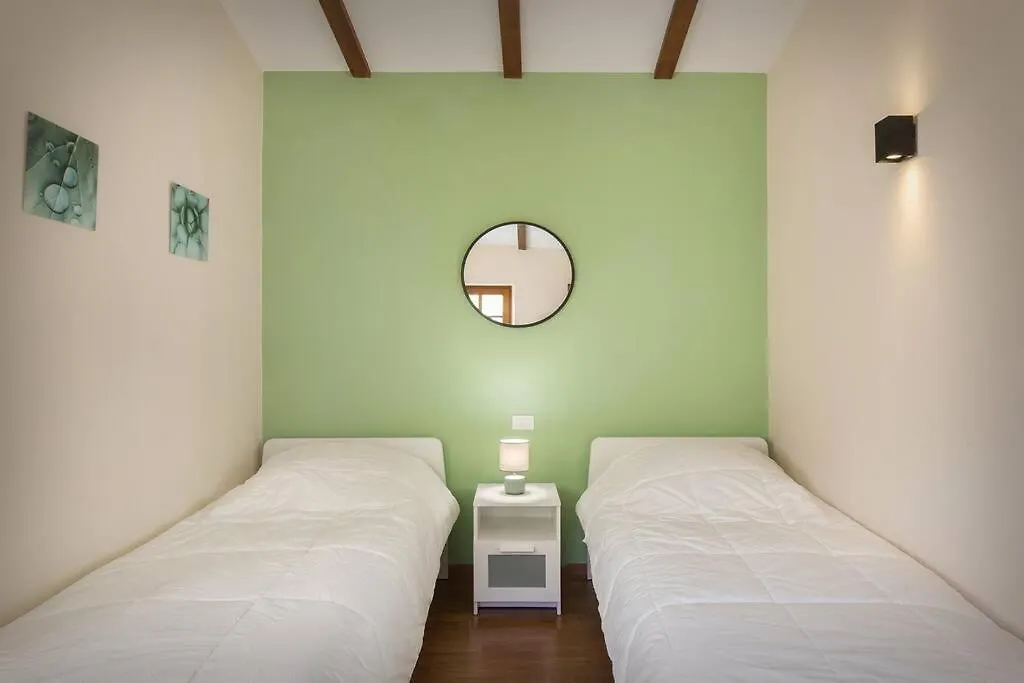 Villa Fuzzys - Un Antico Casale Ristrutturato Malcesine