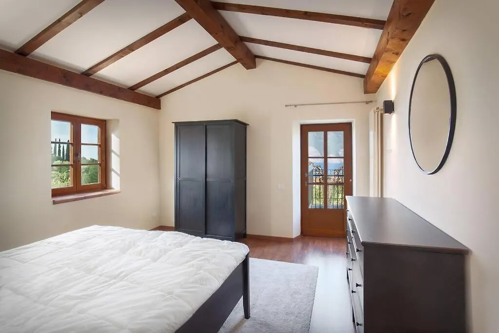Villa Fuzzys - Un Antico Casale Ristrutturato Malcesine