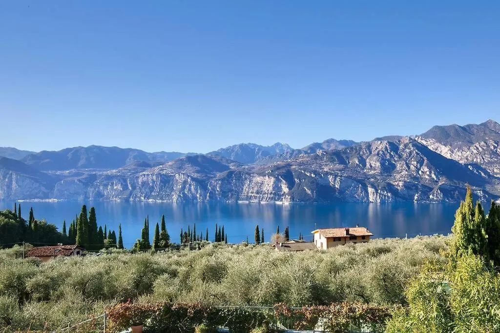 Villa Fuzzys - Un Antico Casale Ristrutturato Malcesine